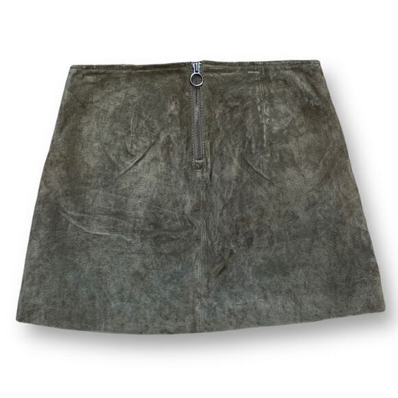 Blank NYC Micro Mini Skirt Olive Green Suede Leather Back Zip Detail High Waist - Picture 3 of 7